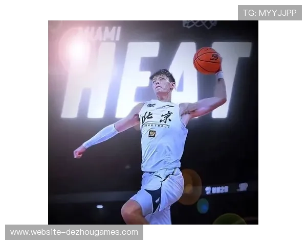 曾凡博合同到期面临抉择，腰伤恢复中或再冲NBA